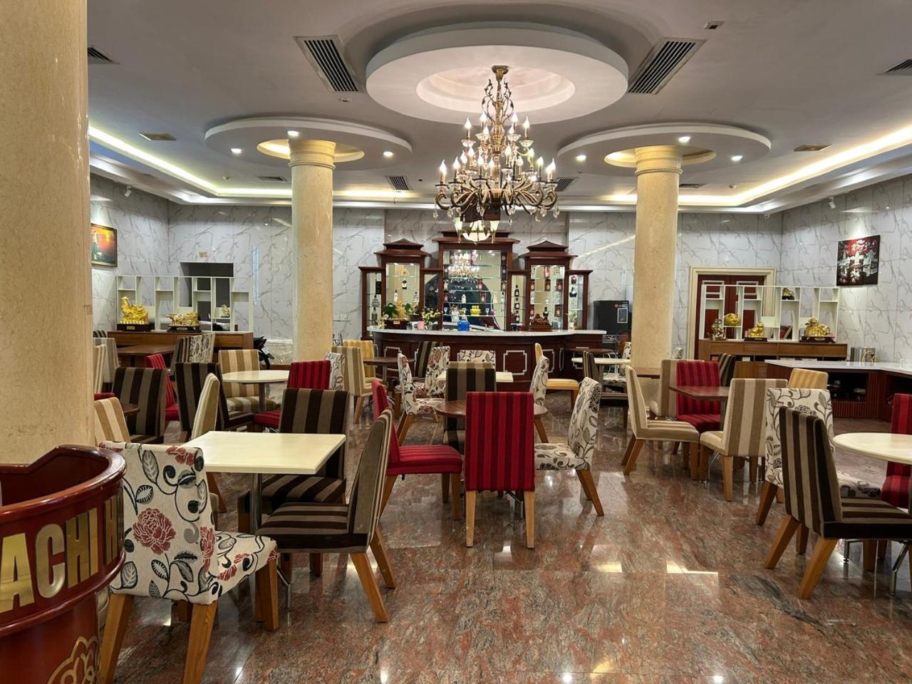Khach San Sa Chi - Mong Cai Hotell Exteriör bild