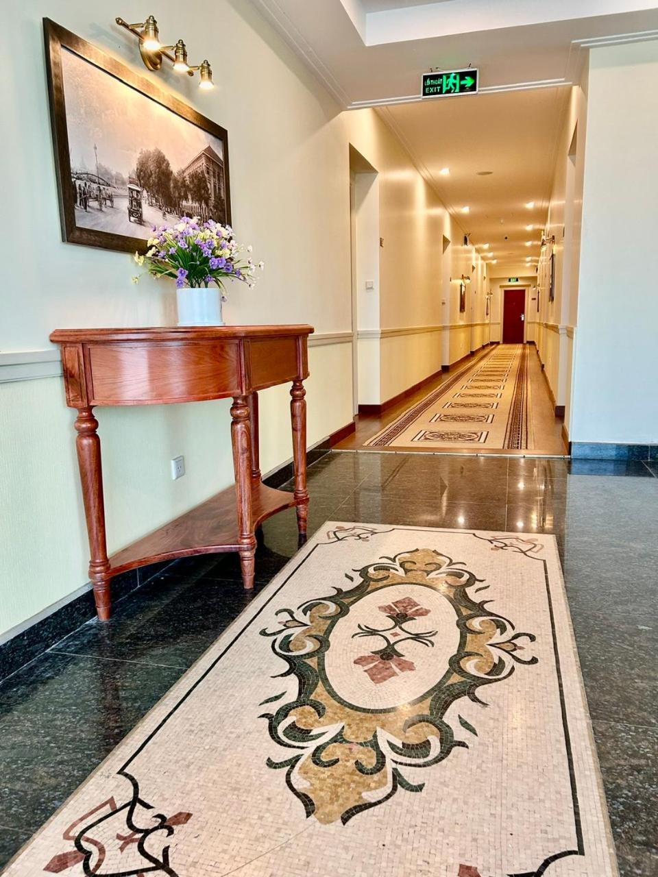 Khach San Sa Chi - Mong Cai Hotell Exteriör bild