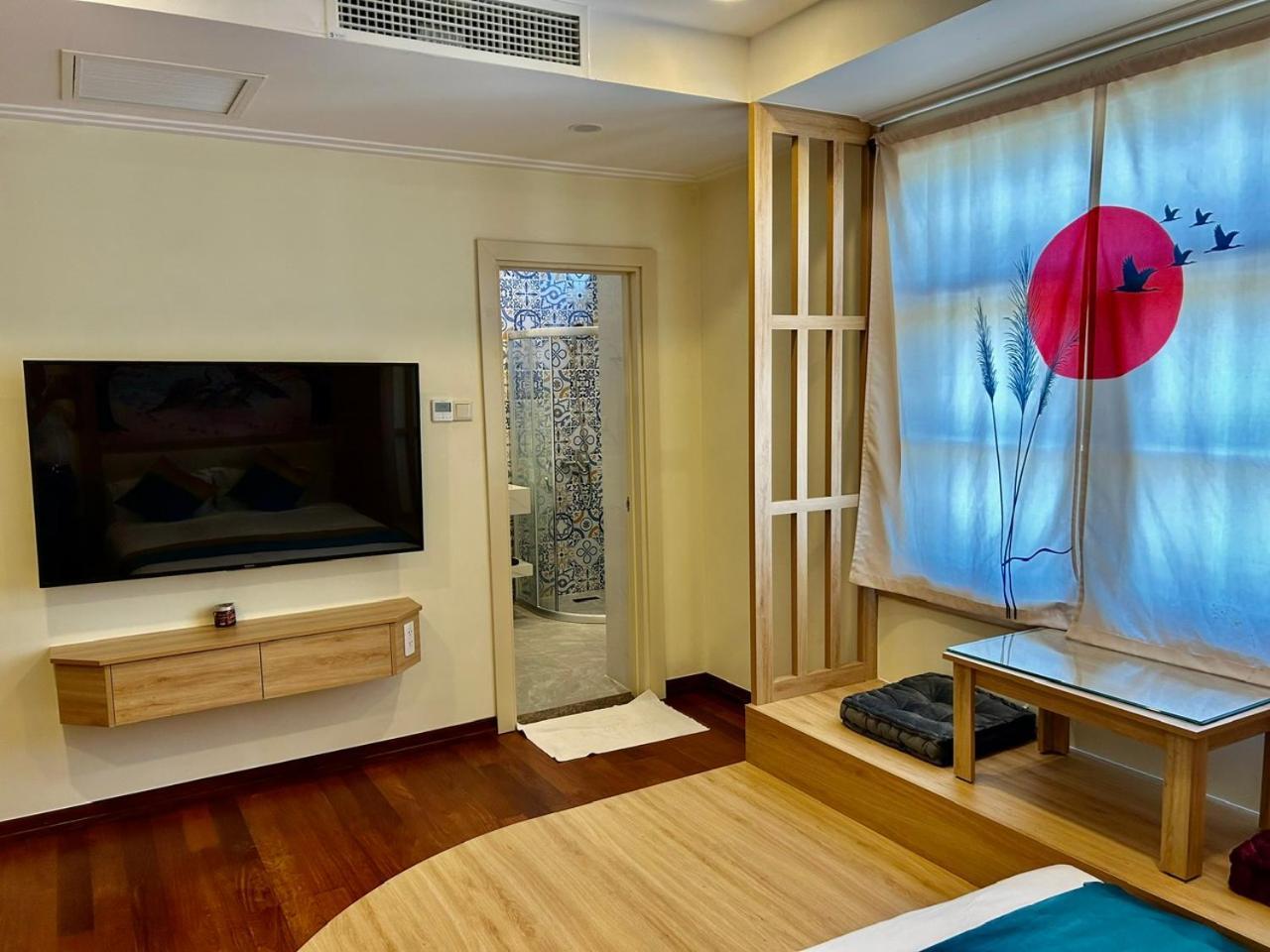 Khach San Sa Chi - Mong Cai Hotell Exteriör bild